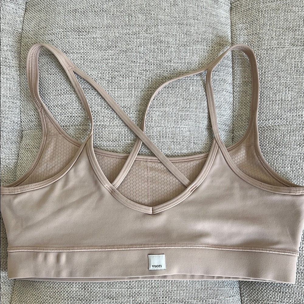 Vuori Mindset Bra in Coconut